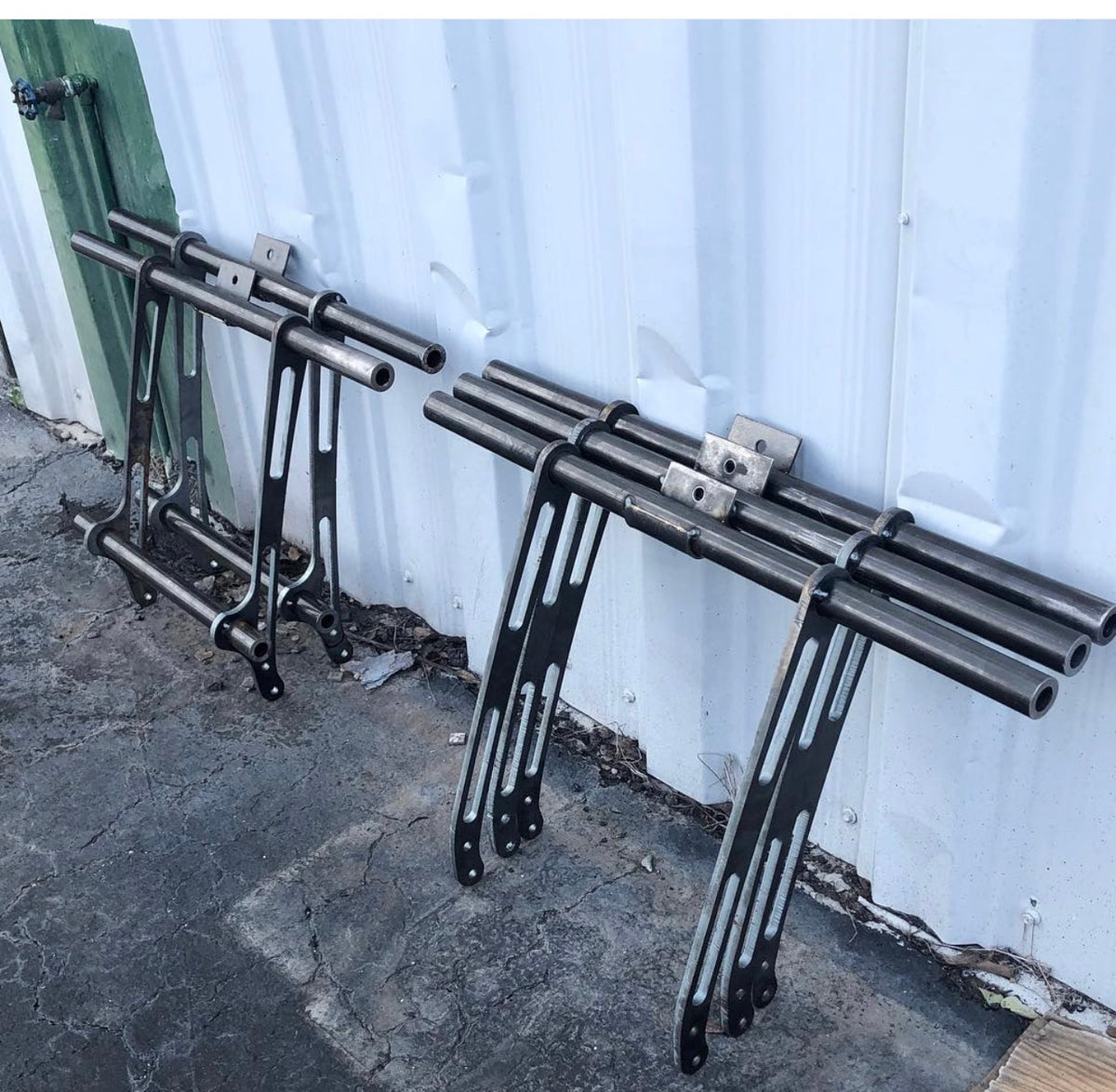 CRASH CAGES